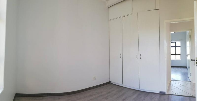 2 Bedroom Property for Sale in Somerset West Western Cape